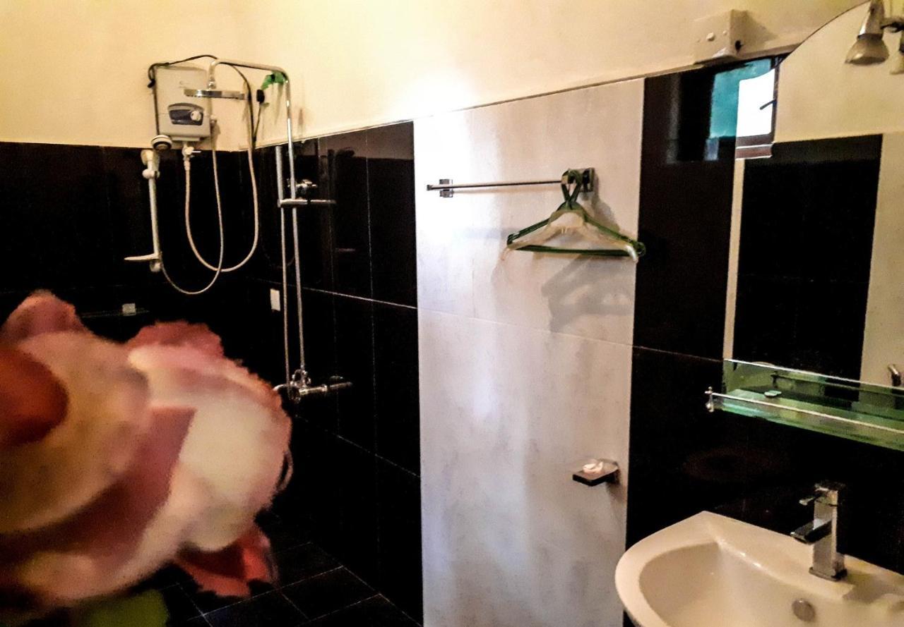 Gleam Nest Hotel Ела Екстериор снимка