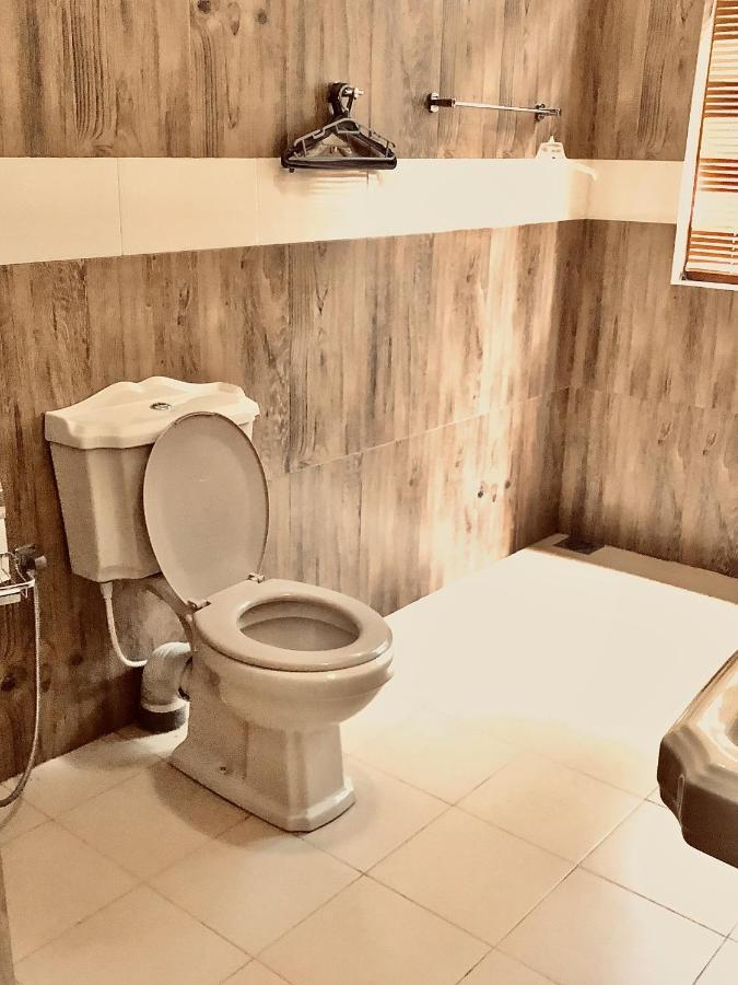 Gleam Nest Hotel Ела Екстериор снимка